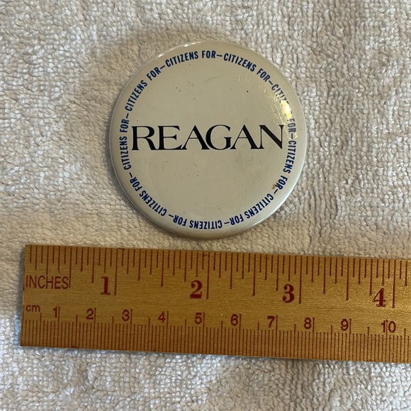 * 3 for $10* Reagan Campaign Buttons and RNC Lapel Pin - Picture 8 of 10